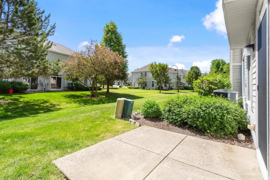 2264 Daybreak Drive Lake In The Hills IL 60156