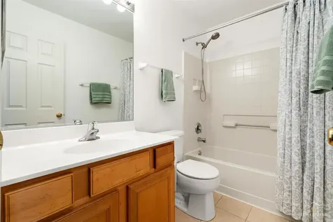 2264 Daybreak Drive Lake In The Hills IL 60156