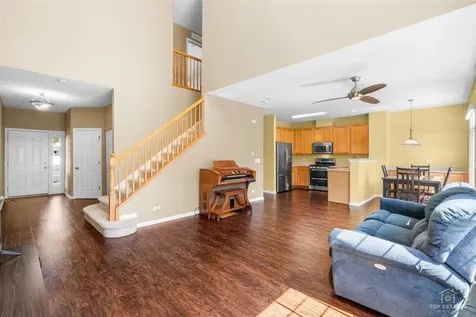 2264 Daybreak Drive Lake In The Hills IL 60156