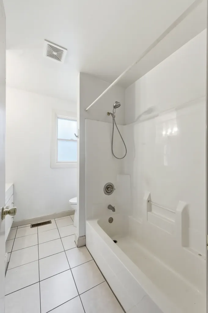 13401 South Avenue L Chicago IL 60633