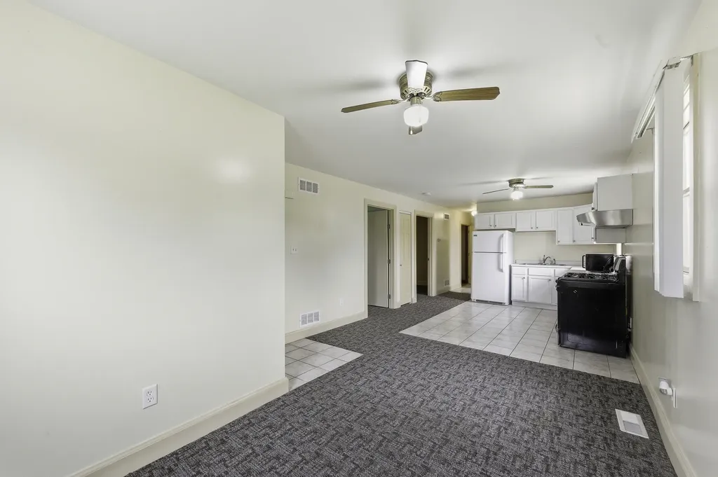 13401 South Avenue L Chicago IL 60633