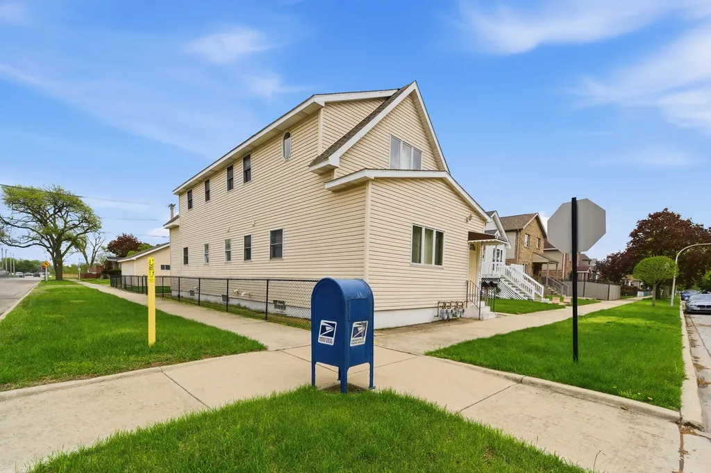 13401 South Avenue L Chicago IL 60633