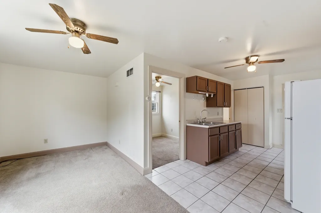 13401 South Avenue L Chicago IL 60633