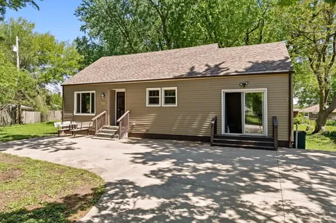 3804 15TH Street B Moline IL 61265