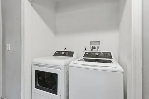 3804 15TH Street B Moline IL 61265