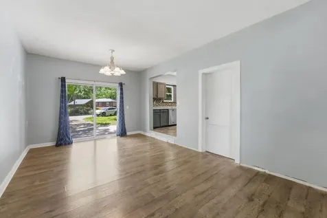 3804 15TH Street B Moline IL 61265