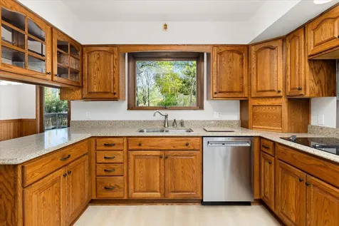 8 Groveland Street Streator IL 61364