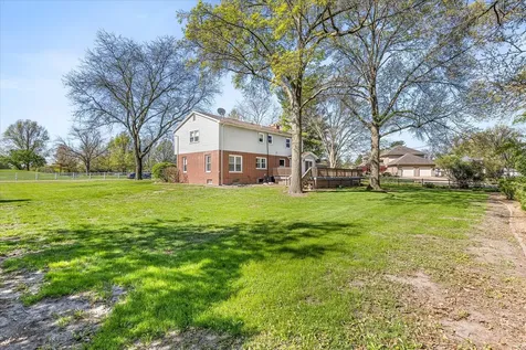 8 Groveland Street Streator IL 61364