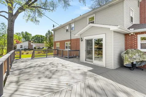 8 Groveland Street Streator IL 61364
