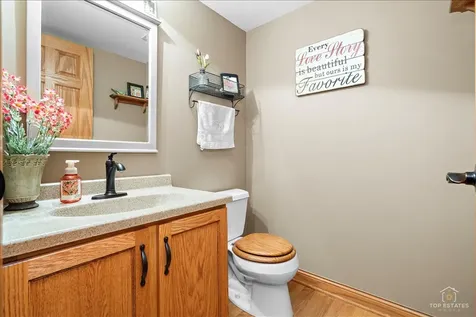 312 Greenview Drive Crystal Lake IL 60014