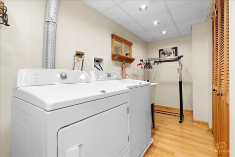 312 Greenview Drive Crystal Lake IL 60014