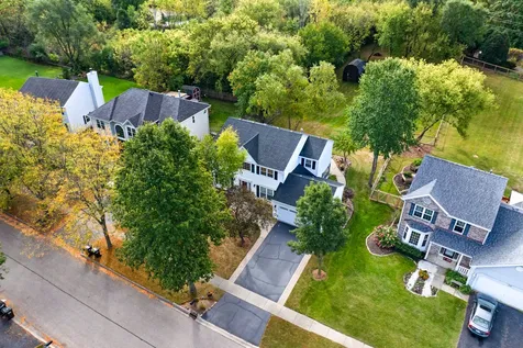 312 Greenview Drive Crystal Lake IL 60014