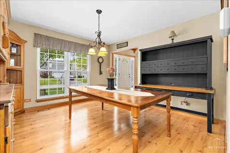 312 Greenview Drive Crystal Lake IL 60014