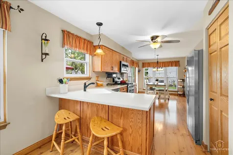 312 Greenview Drive Crystal Lake IL 60014