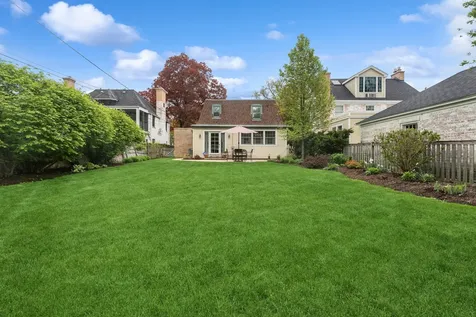 2026 Mcdaniel Avenue Evanston IL 60201