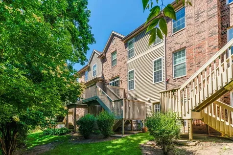 790 Oak Hollow Road Crystal Lake IL 60014