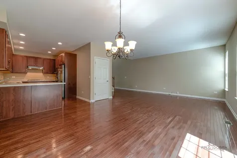 790 Oak Hollow Road Crystal Lake IL 60014