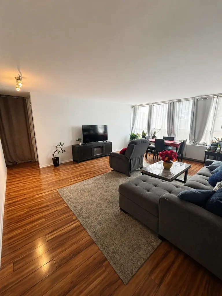 4800 South Chicago Beach Drive Chicago IL 60615