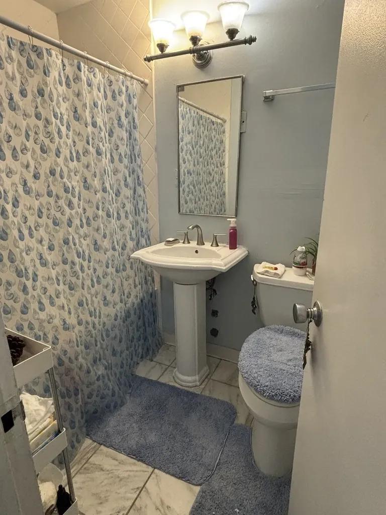 4800 South Chicago Beach Drive Chicago IL 60615