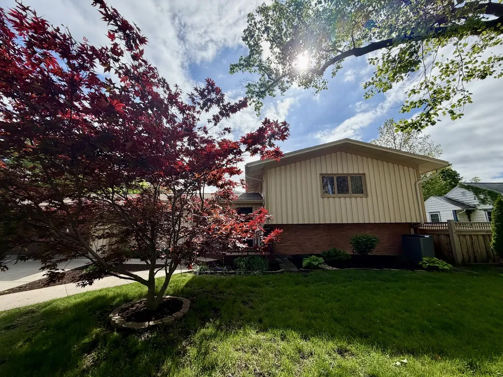 602 South Ridgeway Avenue Champaign IL 61821