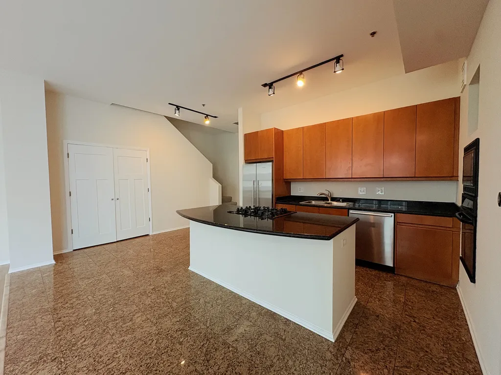 130 South Canal Street Chicago IL 60606