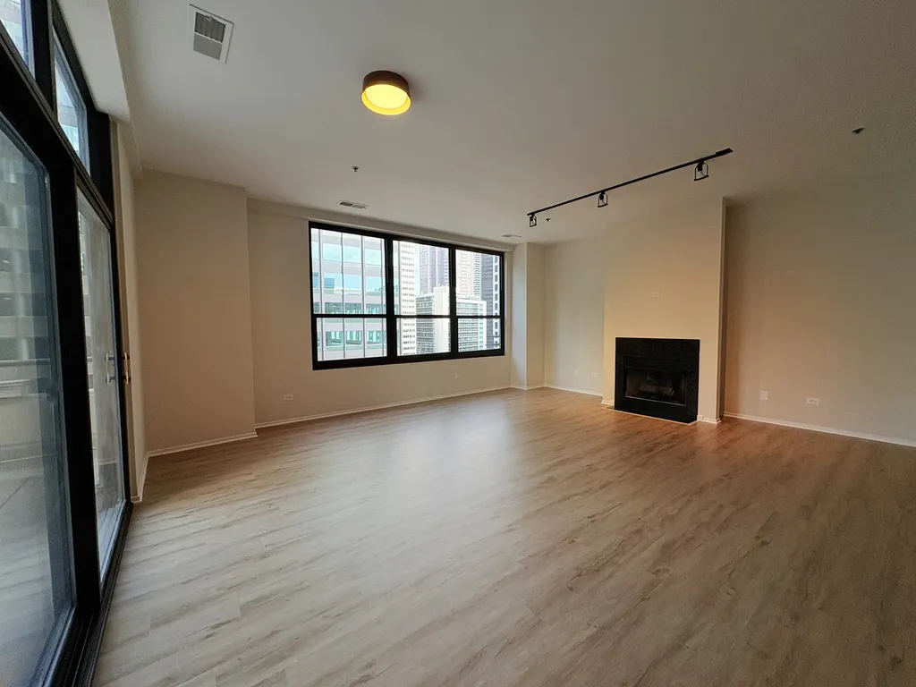 130 South Canal Street Chicago IL 60606