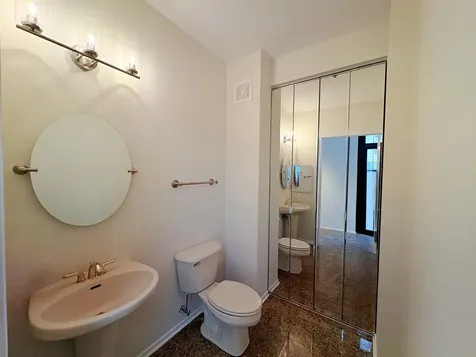 130 South Canal Street Chicago IL 60606