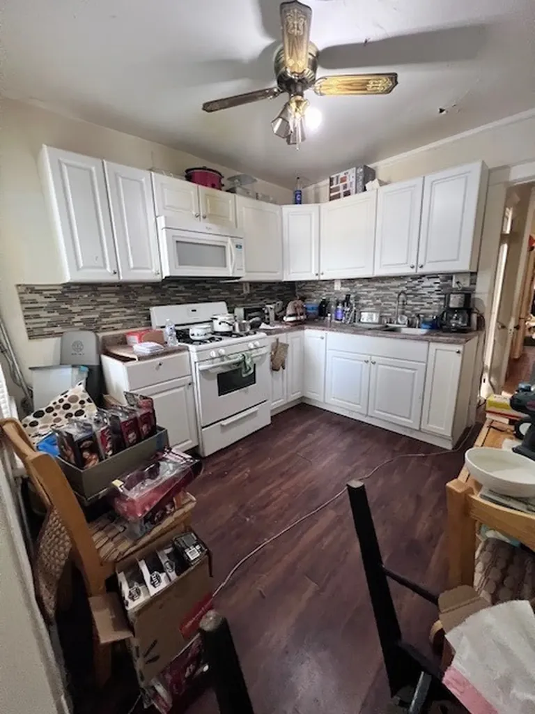 1946 West Armitage Avenue Chicago IL 60647