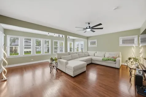 2 Elizabeth Street Calumet City IL 60409