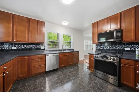 2 Elizabeth Street Calumet City IL 60409