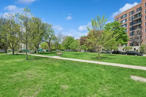 1516 Hinman Avenue Evanston IL 60201