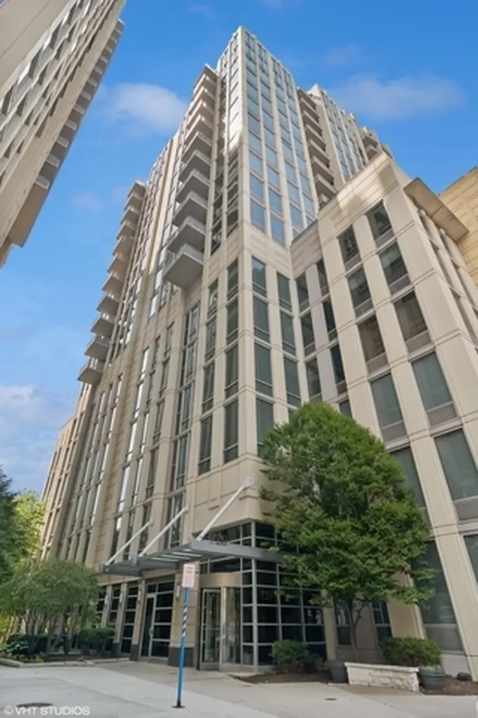 720 North Larrabee Street Chicago IL 60610