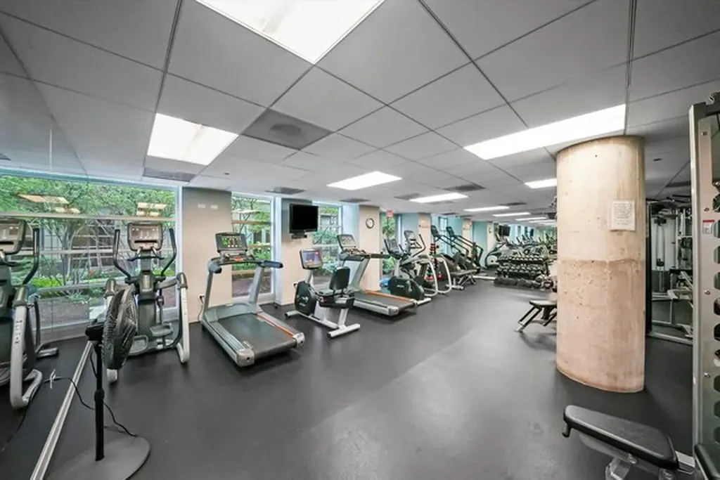 720 North Larrabee Street Chicago IL 60610