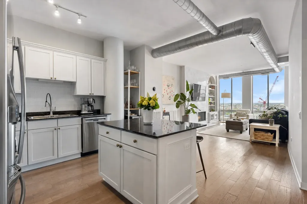720 North Larrabee Street Chicago IL 60610