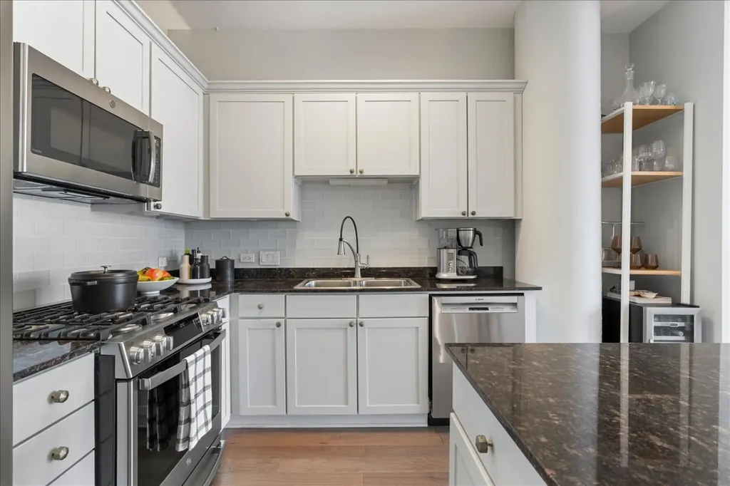 720 North Larrabee Street Chicago IL 60610