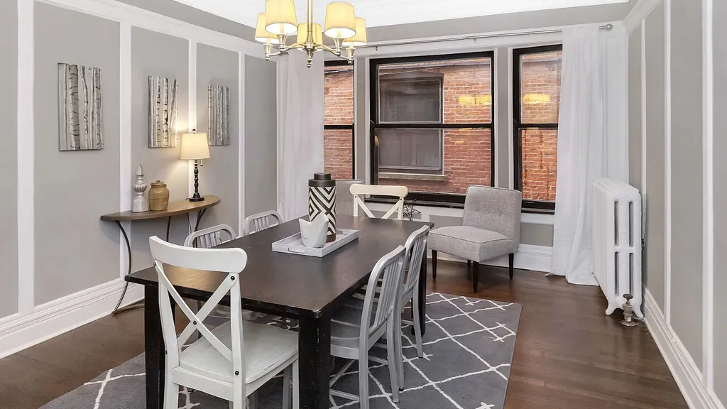 1367 East 52nd Street Chicago IL 60615