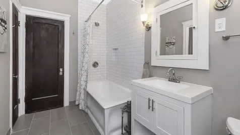 1367 East 52nd Street Chicago IL 60615