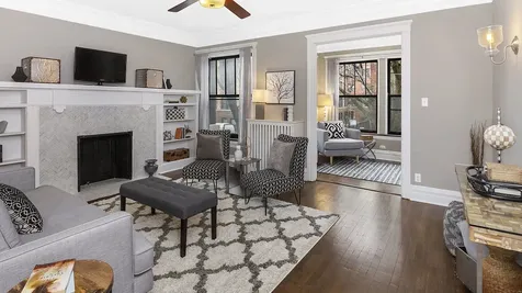 1367 East 52nd Street Chicago IL 60615