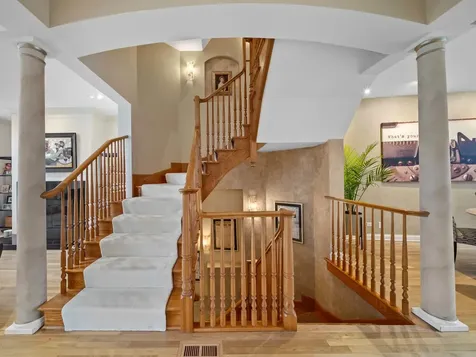 2048 Valor Court Glenview IL 60026