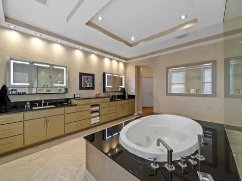 2048 Valor Court Glenview IL 60026