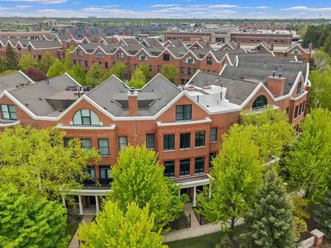 2048 Valor Court Glenview IL 60026