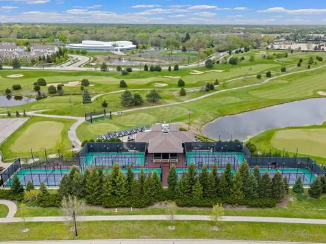 2048 Valor Court Glenview IL 60026