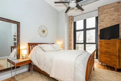 1635 West Belmont Avenue Chicago IL 60657