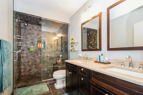 1635 West Belmont Avenue Chicago IL 60657