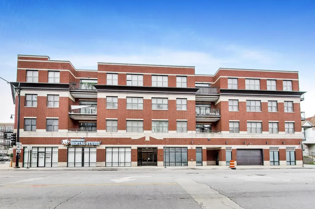 2472 West Foster Avenue Chicago IL 60625