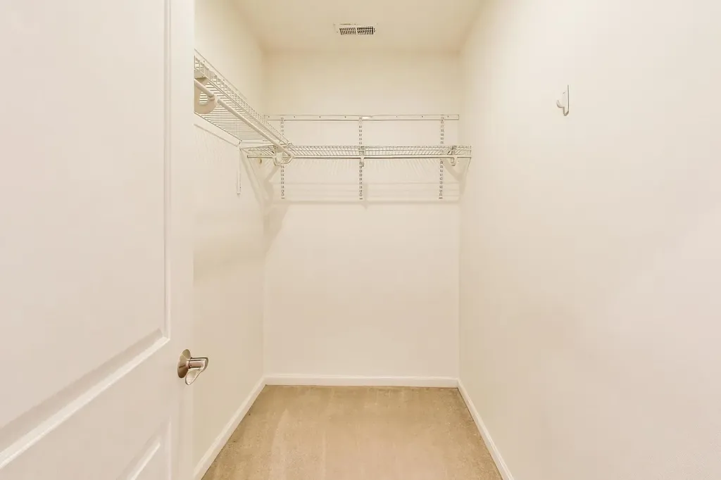 2472 West Foster Avenue Chicago IL 60625