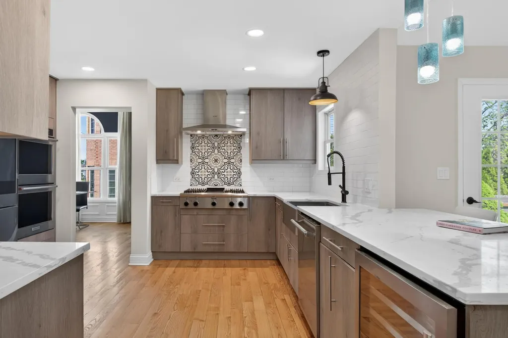 1673 Bloomingdale Road Glendale Heights IL 60139