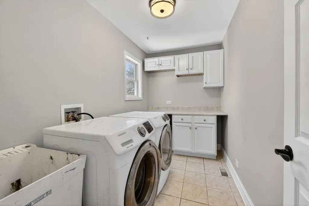 1673 Bloomingdale Road Glendale Heights IL 60139