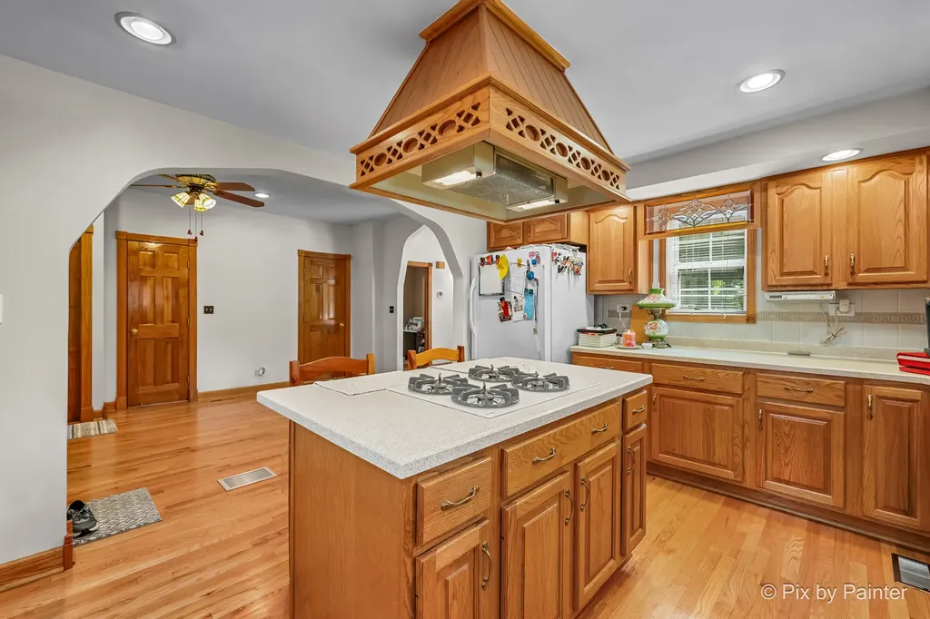5156 South Massasoit Avenue S Chicago IL 60638