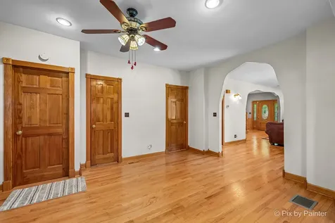 5156 South Massasoit Avenue S Chicago IL 60638